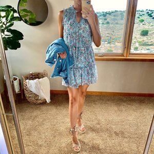 Gorgeous Floral Dress!